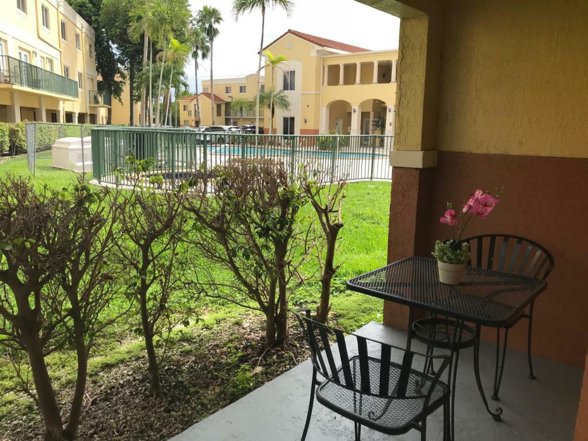 Ferienwohnung Shamrock Kendall Miami Exterior foto